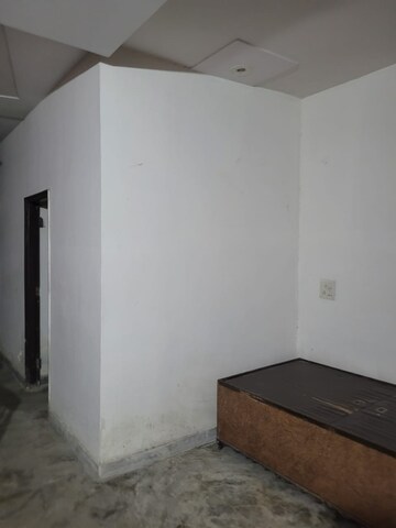 Room in 2 BHK Builder Floor at Central Mohali – for Sale