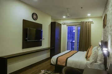 Room in 2 BHK Apartment at Panchsheel Greens II, Sector 16 Greater Noida – for Sale