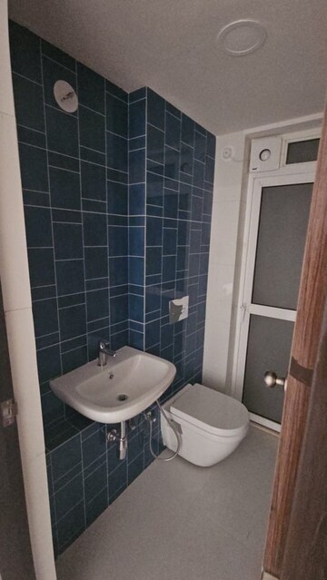 Attached Bathroom in 1 BHK Apartment at Lodha Amara, Kolshet Road – for Sale