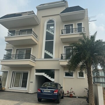 4 BHK Builder Floor – Exterior View View at Mullanpur - for Sale