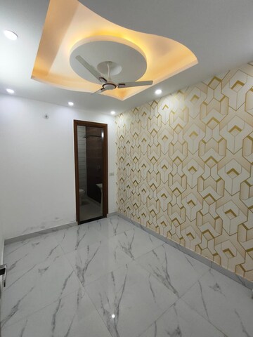 Room in 2 BHK Builder Floor at Uttam Nagar – for Sale