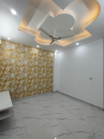 Bedroom in 2 BHK Builder Floor at Uttam Nagar – for Sale