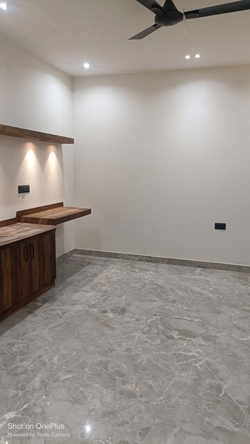 Room in 4 BHK Builder Floor at Ashoka Enclave – for Sale