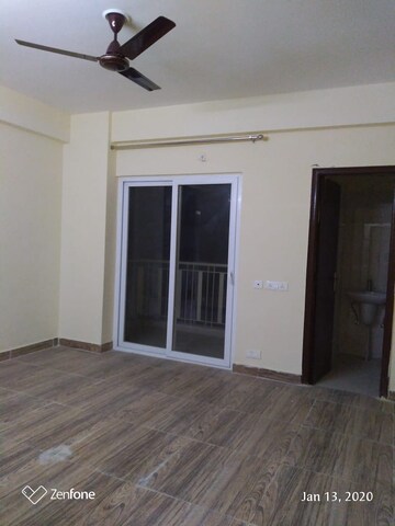Room in 3.5 BHK Apartment at Anthem French Apartment, Sector 16b Greater Noida – for Sale