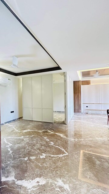 Room in 4 BHK Builder Floor at Ansal API Esencia, Sector 67 – for Sale