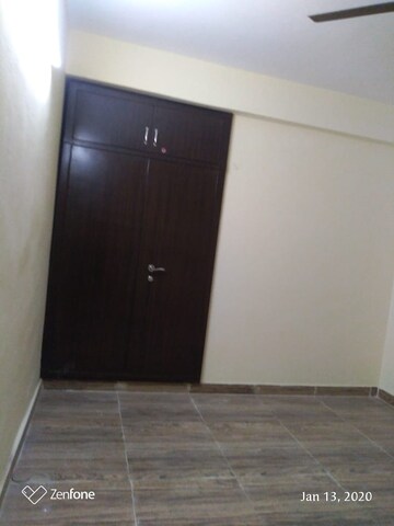 Room in 3.5 BHK Apartment at Anthem French Apartment, Sector 16b Greater Noida – for Sale