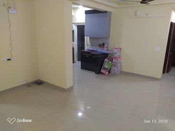 Room in 3.5 BHK Apartment at Anthem French Apartment, Sector 16b Greater Noida – for Sale