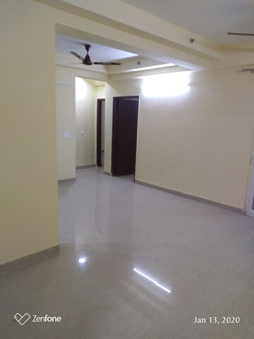 Room in 3.5 BHK Apartment at Anthem French Apartment, Sector 16b Greater Noida – for Sale