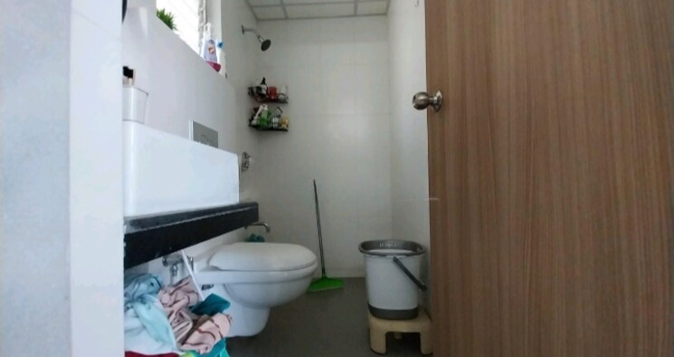 Bathroom, godrej-emerald-vista 2 Bedroom 641 Sq.Ft. Apartment In Ghodbunder Road Thane 7342622