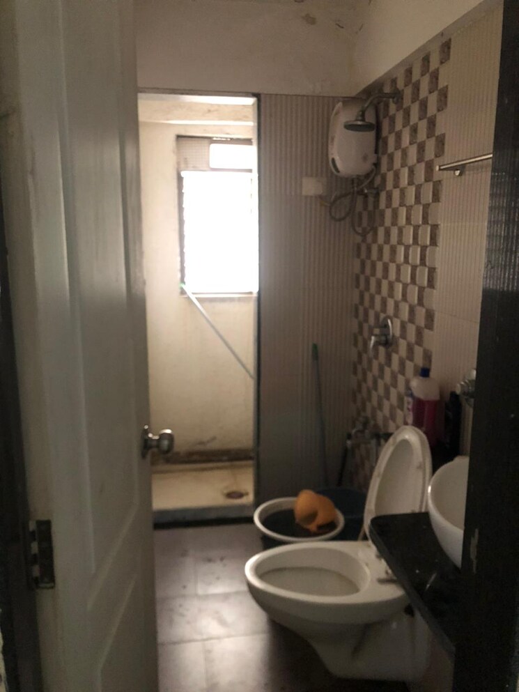 Bathroom, home-art-aarya-heights 2 Bedroom 1258 Sq.Ft. Apartment In Ghansoli Sector 15 Navi Mumbai 7342696