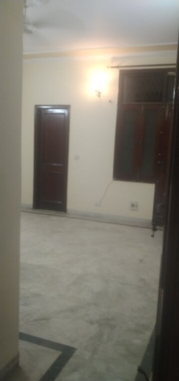 Room in 6+ BHK Villa at Sector 40 – for Sale
