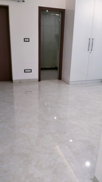 Room in 6+ BHK Villa at Sector 36 – for Sale