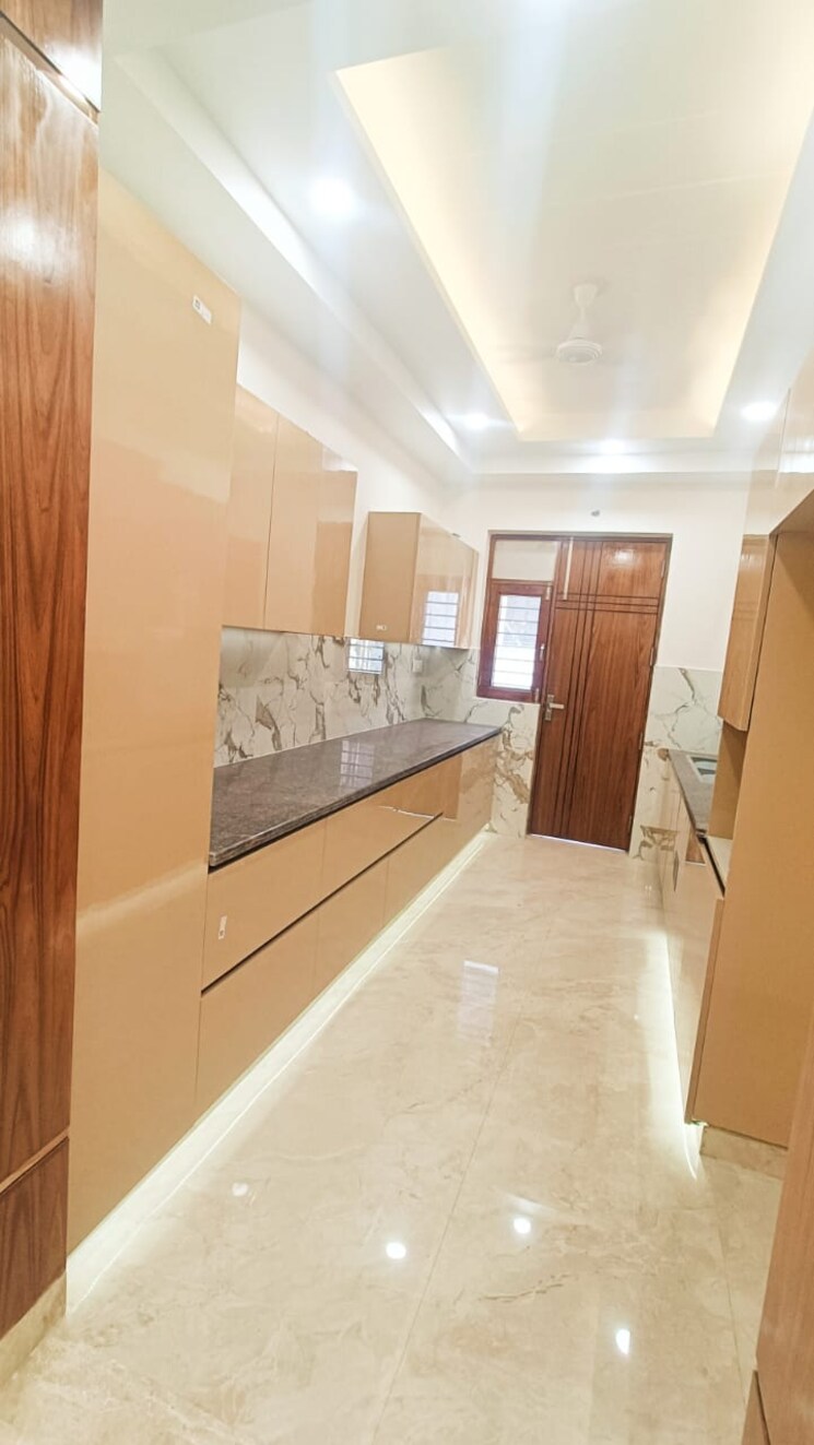 Kitchen, new industrial township 4 Bedroom 2600 Sq.Ft. Builder Floor In New Industrial Township Faridabad 7343218