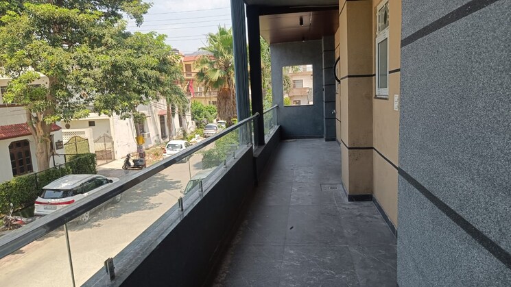  Parking, new industrial township 4 Bedroom 2600 Sq.Ft. Builder Floor In New Industrial Township Faridabad 7343218