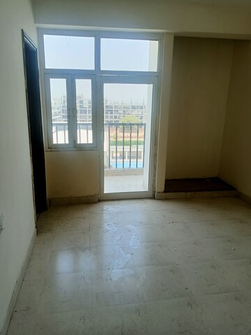 Room in 3.5 BHK Apartment at LR Bluemoon Homes, Raj Nagar Extension – for Sale