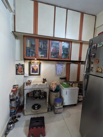 Furnished Amenities in 2 BHK Apartment at Thane West – for Sale