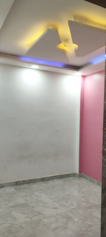 Room in 2 BHK Builder Floor at Shastri Nagar – for Sale