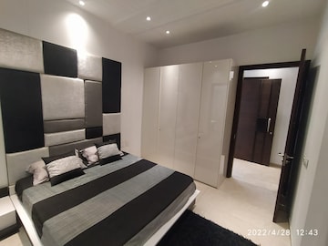 Bedroom in 4 BHK Builder Floor at Sector 21a – for Sale