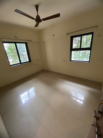 Bedroom in 2 BHK Apartment at Raheja Vistas Phase 3, Mohammadwadi – for Rent