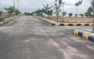 Plot For Sale in Sitaphalmandi