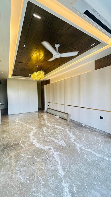 Building Lobby in 4 BHK Builder Floor at Ansal Api Versalia 2, Sector 67a – for Sale