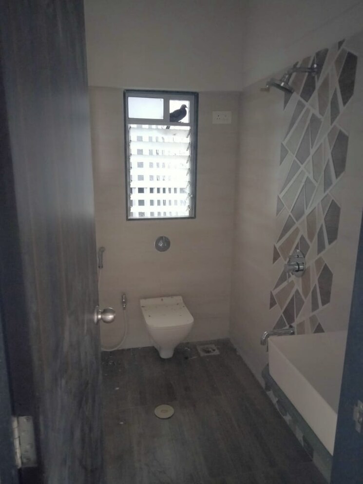 Bathroom, ahuja-karma-kastle 2 Bedroom 698 Sq.Ft. Apartment In Chembur Mumbai 7344940