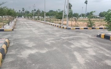Plot For Sale in Almasguda
