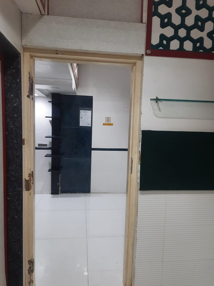 Nearby, rahul-apartment-dadar Commercial Office Space 238 Sq.Ft. In Dadar West Mumbai 7345704