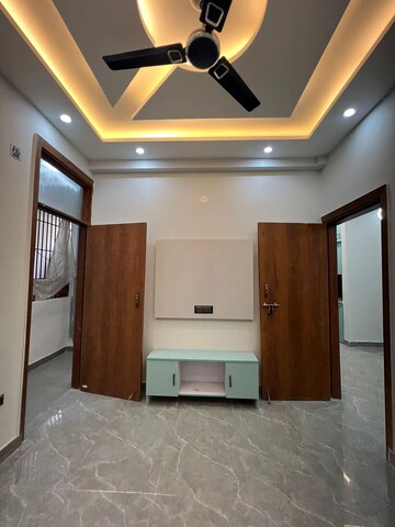 Room in 2 BHK Builder Floor at Mg Road – for Sale