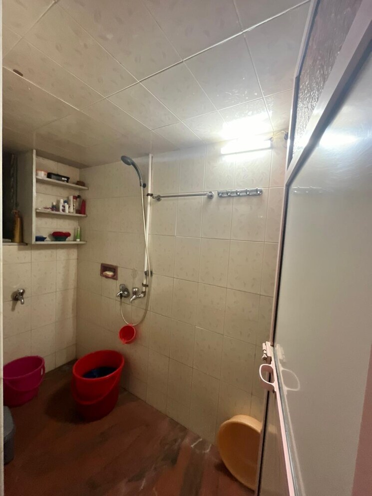 Bathroom, akshay-apartment-mulund-east 1 Bedroom 700 Sq.Ft. Apartment In Mulund East Mumbai 7346470