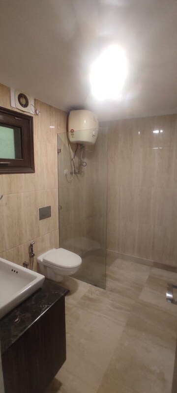 Bathroom in 5 BHK Apartment at Alaknanda – for Sale