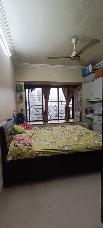 Room in 2 BHK Apartment at Mulund East – for Sale