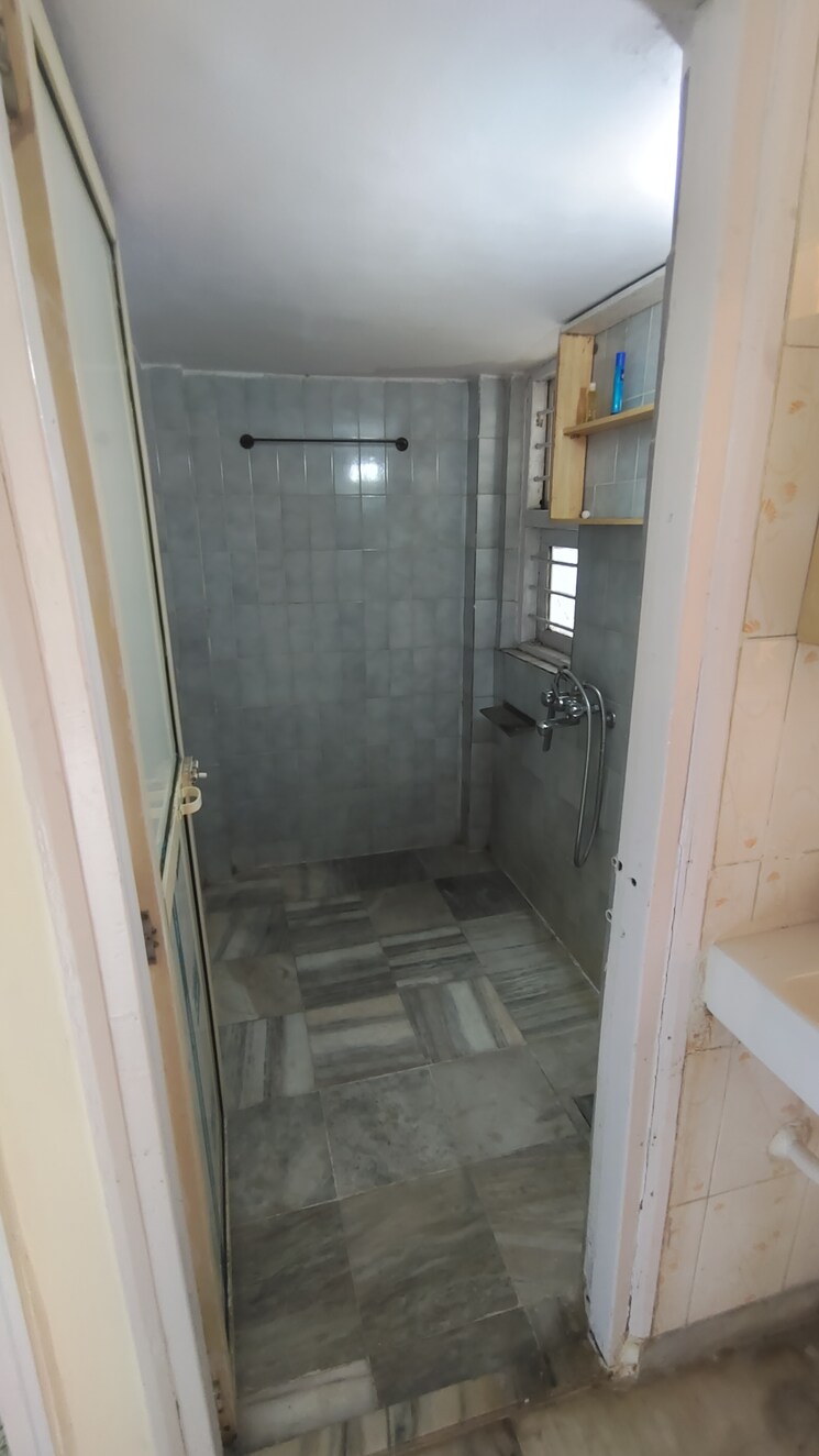 Bathroom, lok-upvan-i 1 Bedroom 450 Sq.Ft. Apartment In Manpada Thane 7346662