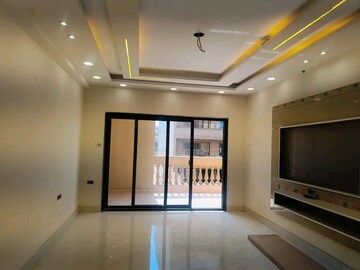 Living Room in 4 BHK Builder Floor at Green Fields Colony – for Sale