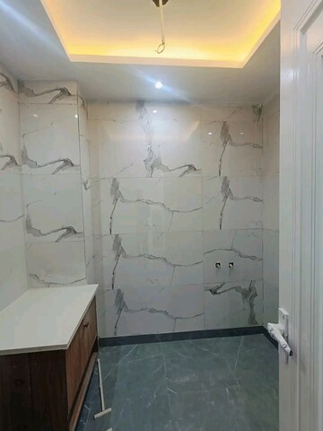 Bathroom in 4 BHK Builder Floor at Green Fields Colony – for Sale