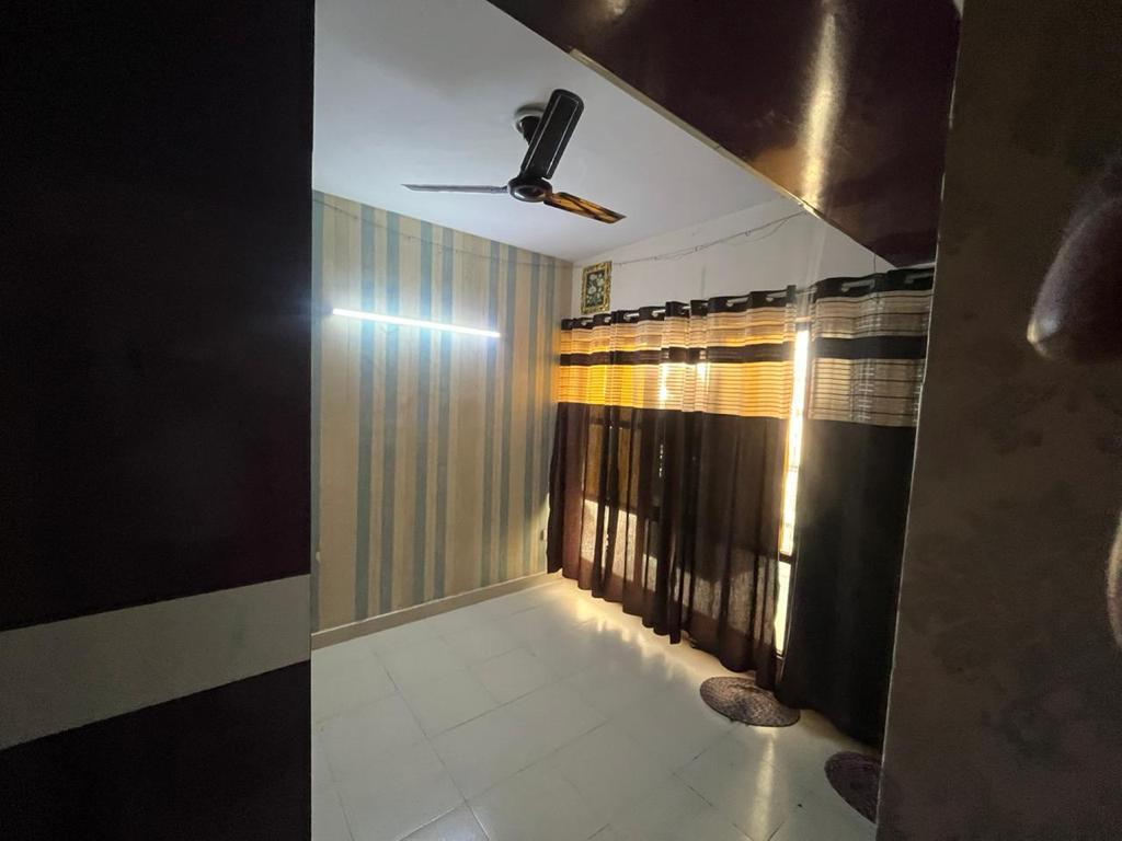 2 BHK Apartment For Rent in OP Floridaa Sector 82 Faridabad  7347010