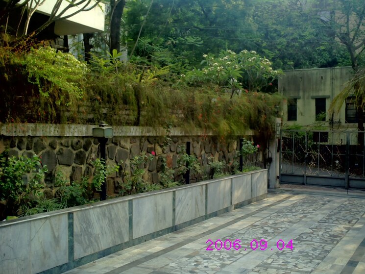 undefined, lulla nagar 4 Bedroom 3000 Sq.Ft. Villa In Lulla Nagar Pune 7347028