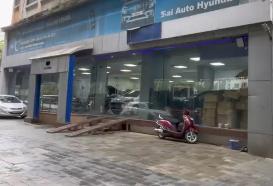 Commercial Showroom 15000 Sq.Ft. For Rent in Andheri East Mumbai  7347180