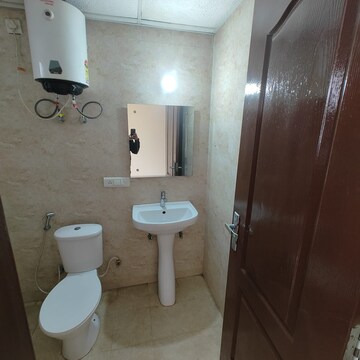 Bathroom in 3.5 BHK Apartment at Omaxe Hazratganj Residency, Gomti Nagar – for Sale