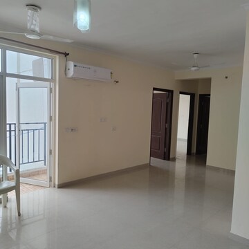 Room in 3.5 BHK Apartment at Omaxe Hazratganj Residency, Gomti Nagar – for Sale