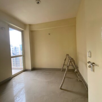 Room in 3 BHK Apartment at Conscient Habitat 78, Faridpur – for Sale
