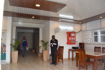 Living Room in 2 BHK Apartment at Proview Shalimar City Phase II, Shalimar Garden – for Sale