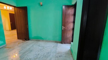 2 BHK Builder Floor For Sale in Sector 21c