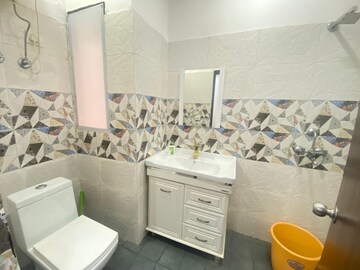 Master Bedroom in 3.5 BHK Villa at AKJ Novel Valley, Sector 16b Greater Noida – for Sale