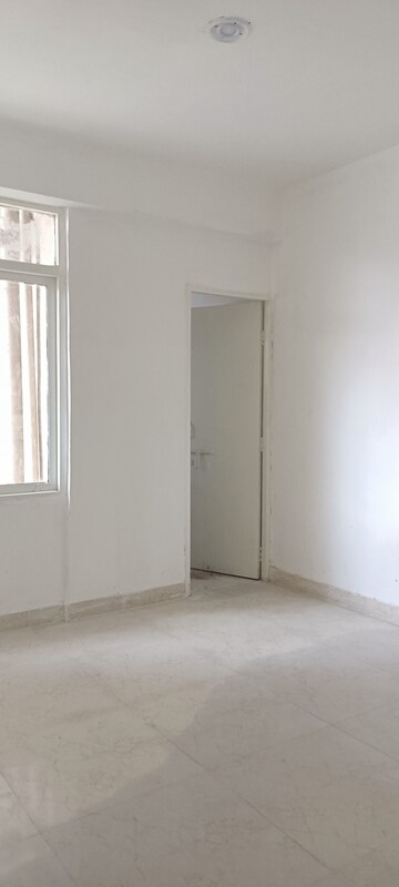 Room in 3 BHK Apartment at Adore Happy Homes Exclusive, Sector 86 – for Sale