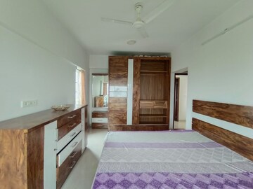 Room in 3.5 BHK Apartment at Satyam Springs, Deonar – for Rent