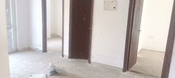 Room in 3 BHK Builder Floor at Bptp Park Floors I, Sector 77 – for Sale