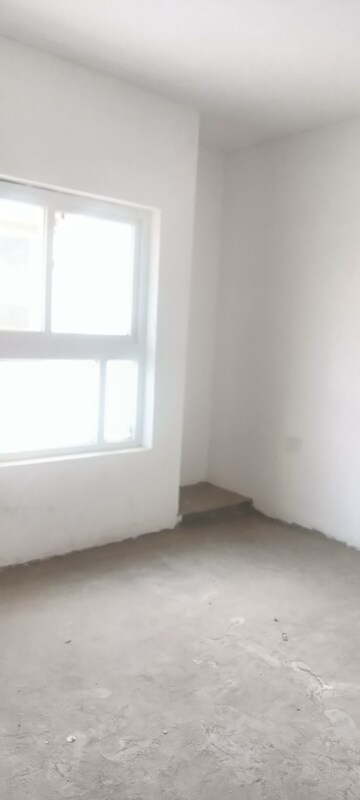 Room in 3 BHK Builder Floor at Bptp Park Floors I, Sector 77 – for Sale