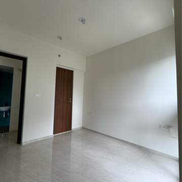 Room in 1 BHK Apartment at Lodha Crown Quality Homes, Balkum Pada – for Sale