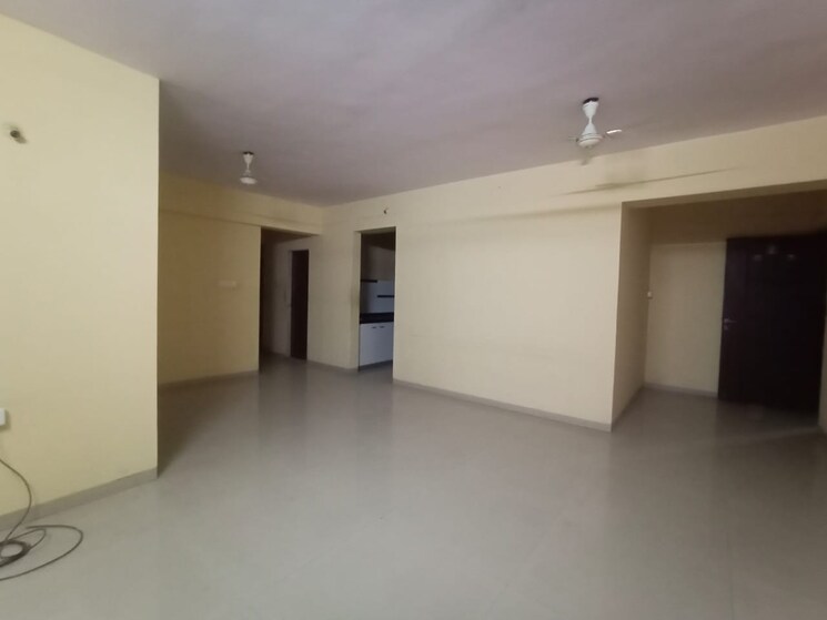 Room, upper-crust 2 Bedroom 1450 Sq.Ft. Apartment In Kalwa Thane 7348937
